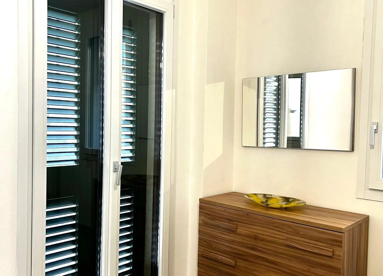 Cardahause Valetta 8 Apartamento Cogliate Itália